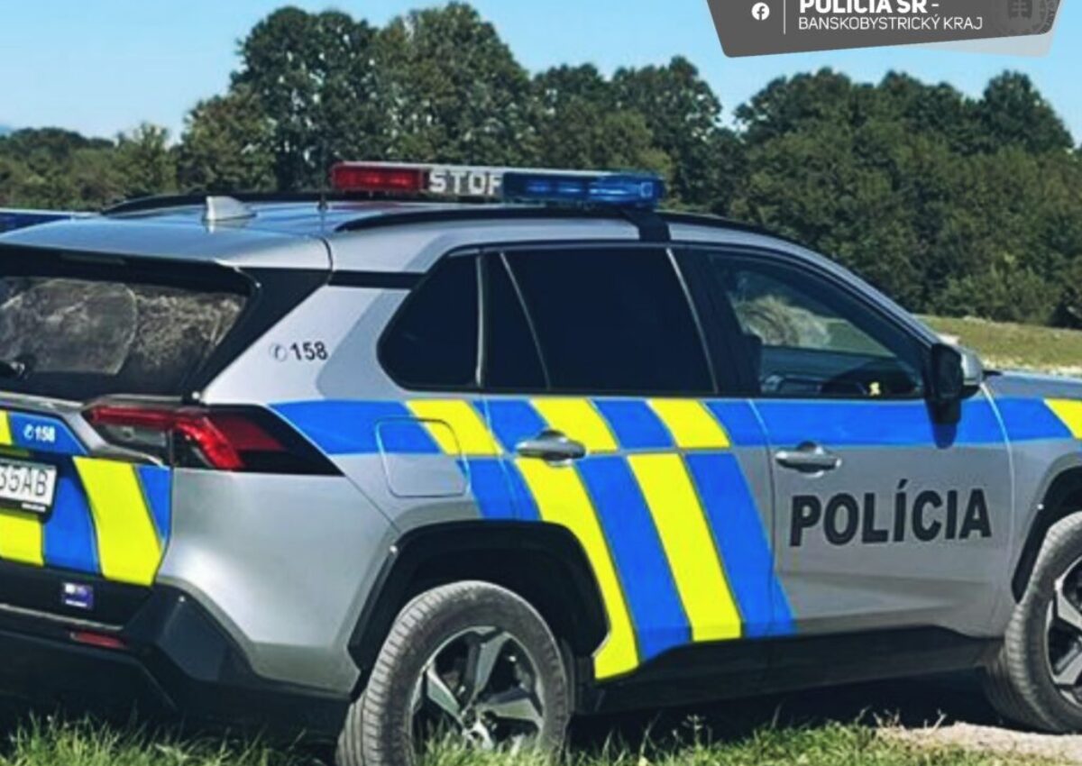 Čelná zrážka na Záhorí má dve obete, cesta bola po tragickej nehode neprejazdná