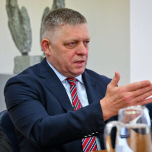 Prioritou pre Magyara sú Benešove dekréty, tvrdí Fico a oznámil tiež, že 1. mája pôjde do nočnej