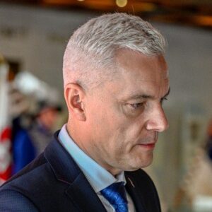 Ferenčáka fyzicky napadol neznámy páchateľ, poslanca museli ošetriť na pohotovosti