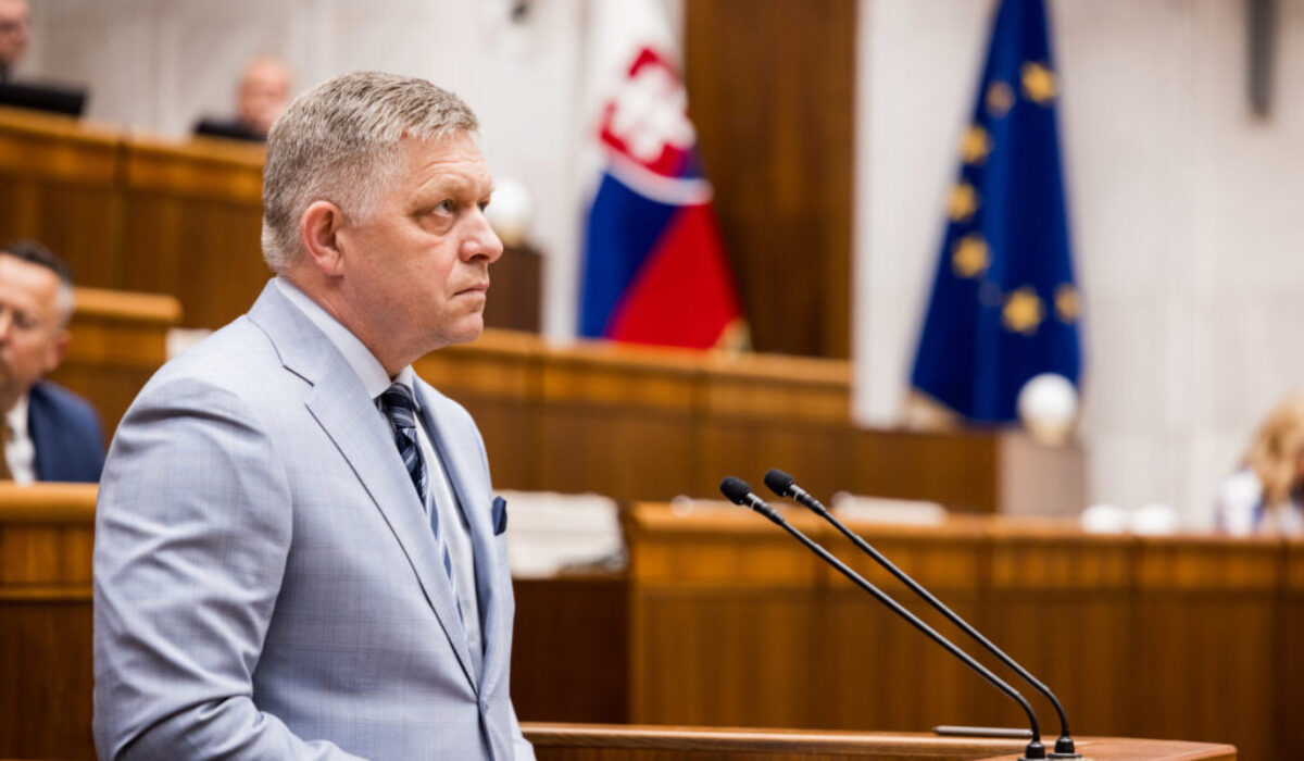 Prieskum predostrel prekvapivé posuny. Progresívne Slovensko na druhom mieste a Smer-SD na stupni víťazov. Dokázal by však zostaviť vládu?