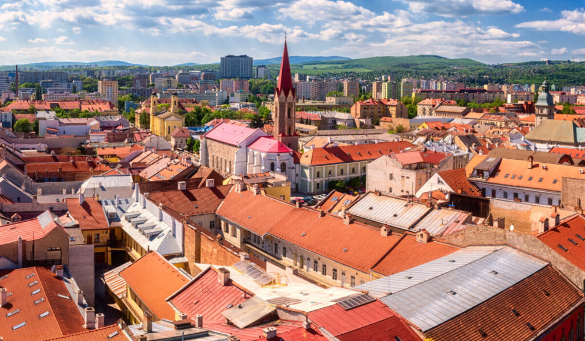 37804_gettyimages-1194114280.jpg Návrh na zmenu zákona o meste Košice parlament schválil a doplnil o inštitút referenda. Ako to hodnotí odborník na verejnú správu?