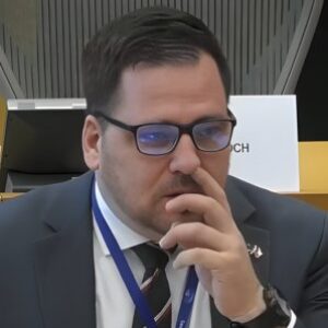 Zdechovský opäť perlil: Chce poraziť Rusko, Čínu aj Irán