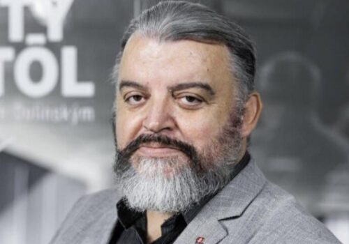 Chmelár: referendum môže stáť viac než doživotná renta Roberta Fica, hovorí v kritike verejných výdavkov