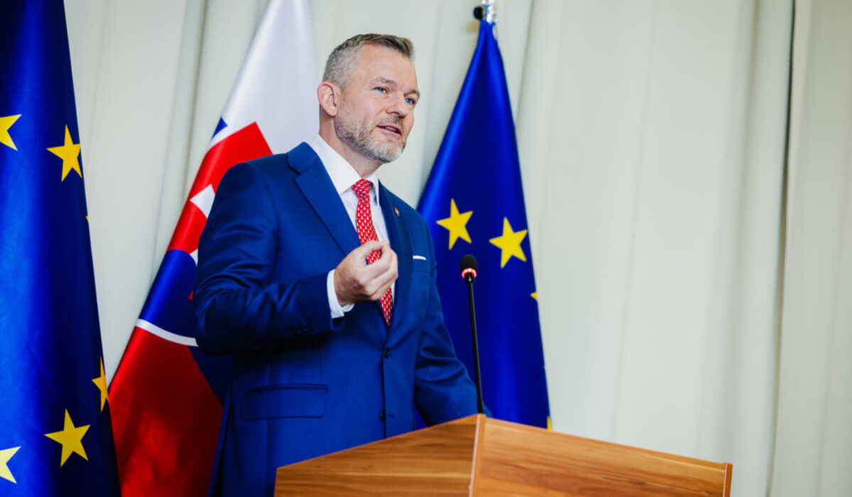 Vstup do EÚ je podľa Pellegriniho jeden z najvýznamnejších míľnikov Slovenska, vyzýva na spoluprácu a súdržnosť – VIDEO