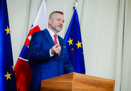 Vstup do EÚ je podľa Pellegriniho jeden z najvýznamnejších míľnikov Slovenska, vyzýva na spoluprácu a súdržnosť – VIDEO