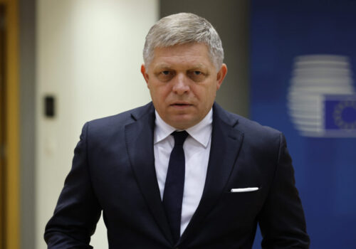 Fico potvrdil stretnutie so Zelenským na samite v Arménsku, témou bude tranzit energií aj ďalšia spolupráca – VIDEO