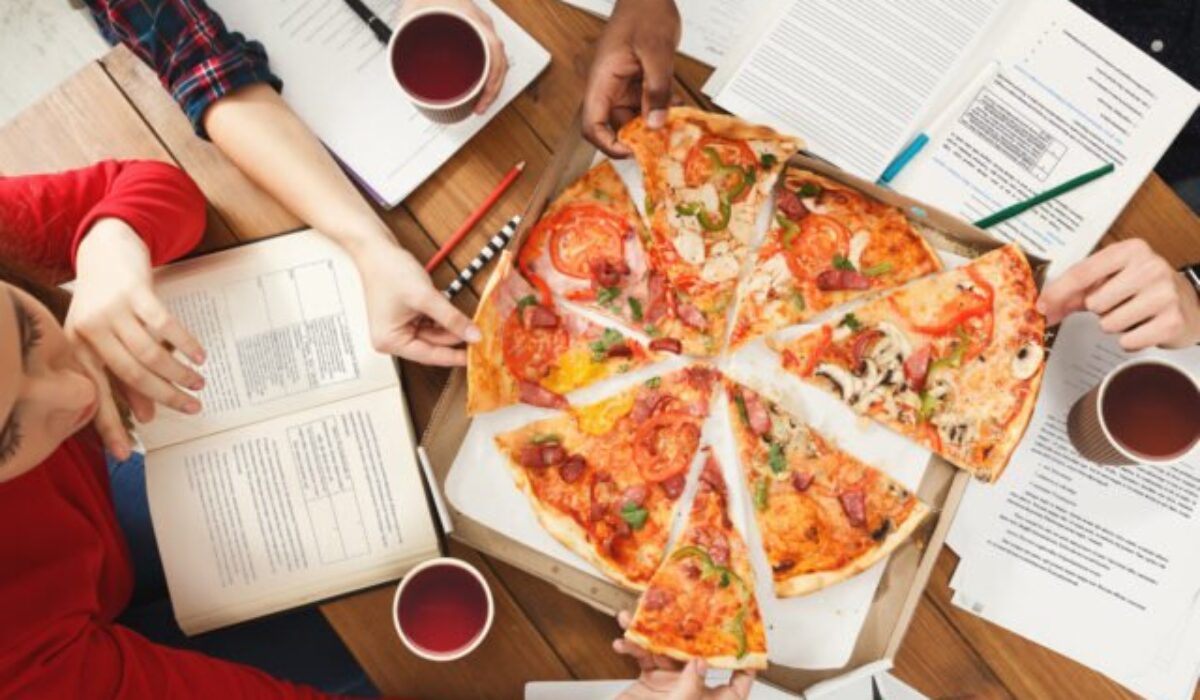 Francúzske vysoké školy zavádzajú obedy za jedno euro pre všetkých študentov
