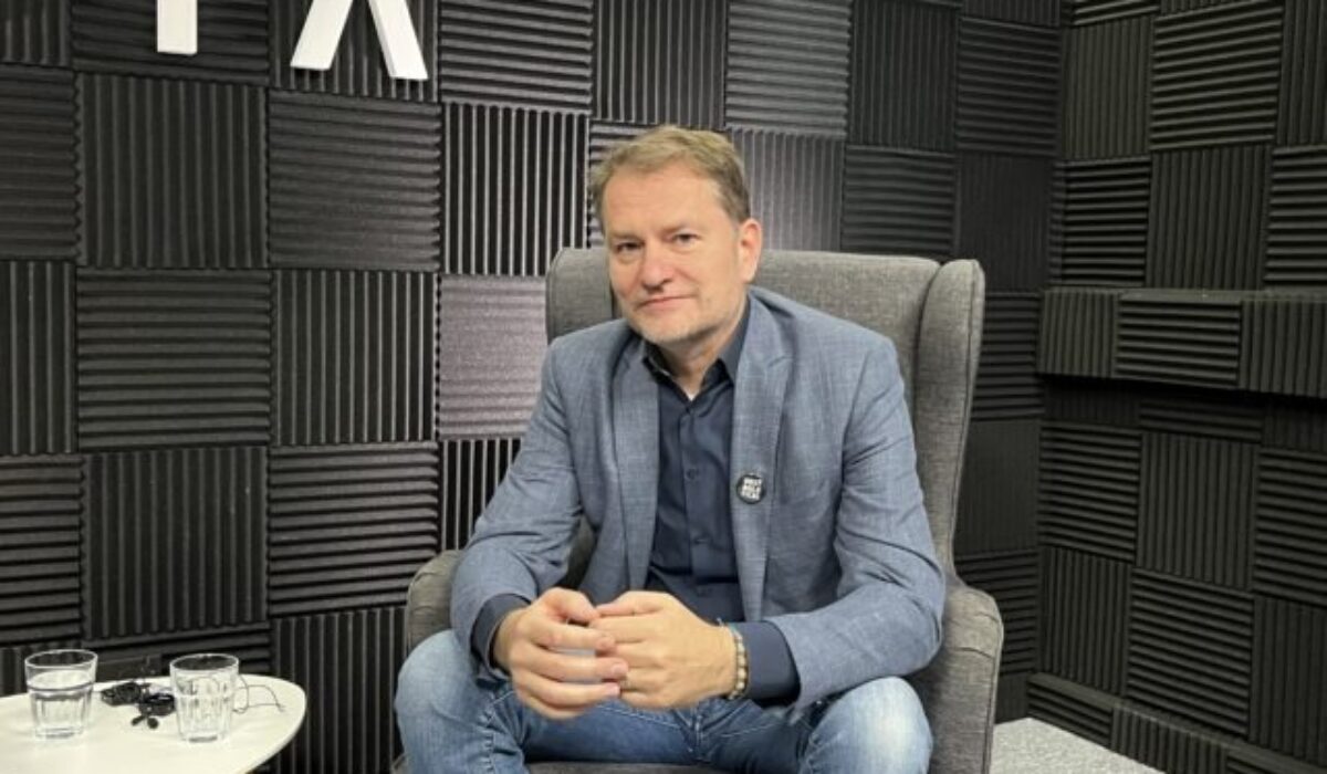 Matovič: PS ťahá dole celú opozíciu. Strany by možno aj chceli niečo povedať, ale náhodou sa nevesta nahnevá a utečie spred oltára – VIDEO