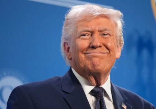 Trump stopol eskorty lodí v Hormuzskom prielive, náhly obrat zaskočil aj jeho vlastných ľudí