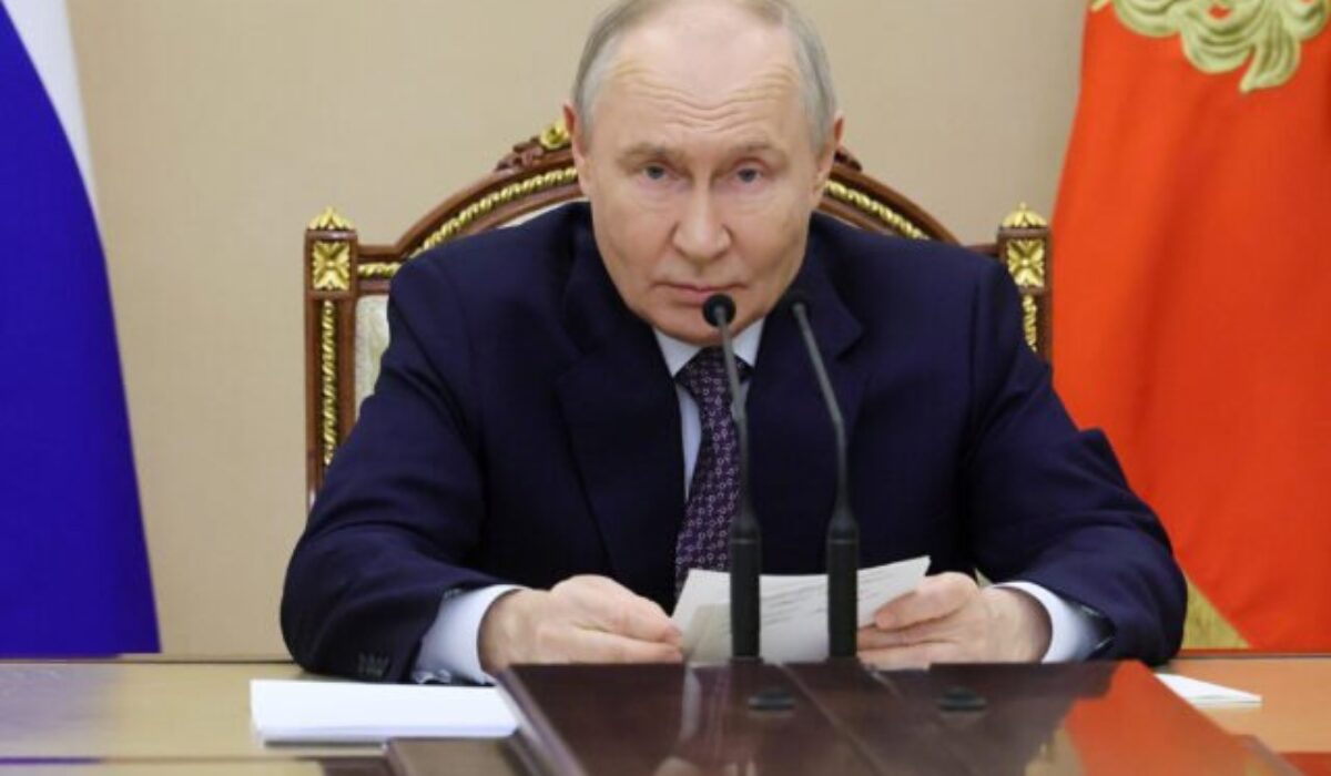 38461_russia_putin_45438-640x420.jpg Kremeľ sa obáva prevratu a zrejme na to má dôvod, koniec režimu by však podľa experta nebol dôvodom na oslavu