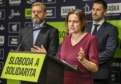 Vláda schválila „gigantickú právnu reformu“, SaS varuje pred problémami. Hovorí o riziku chaosu aj sporov – VIDEO