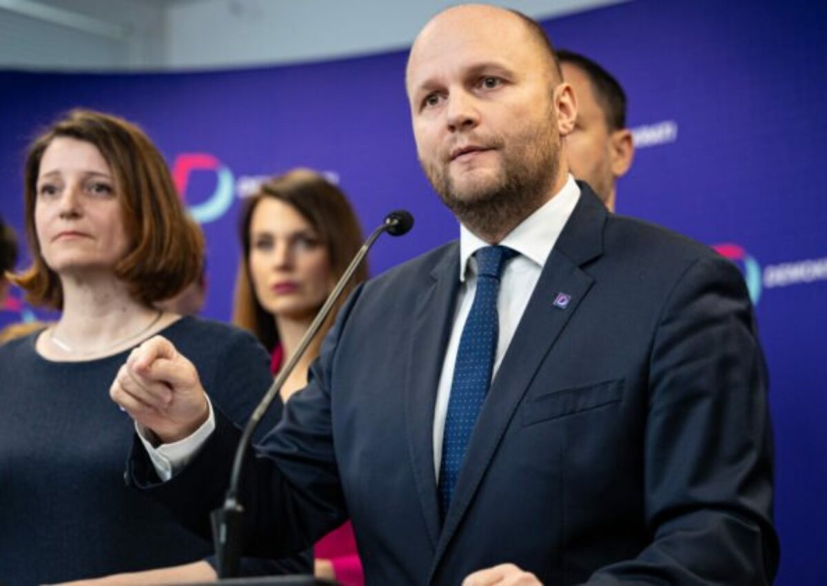Opozícia by mala ťahať za jeden povraz, Demokrati začínajú prípravy na spoločný postup proti Ficovi – VIDEO