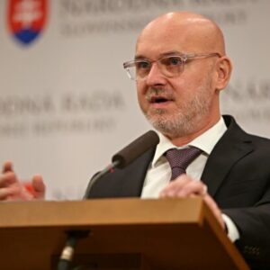 Vyjadrenie premiéra Magyara o tom, že Maďarsko je aj svojím vlastným susedom, vníma Gröhling ako jeho prvé zakopnutie