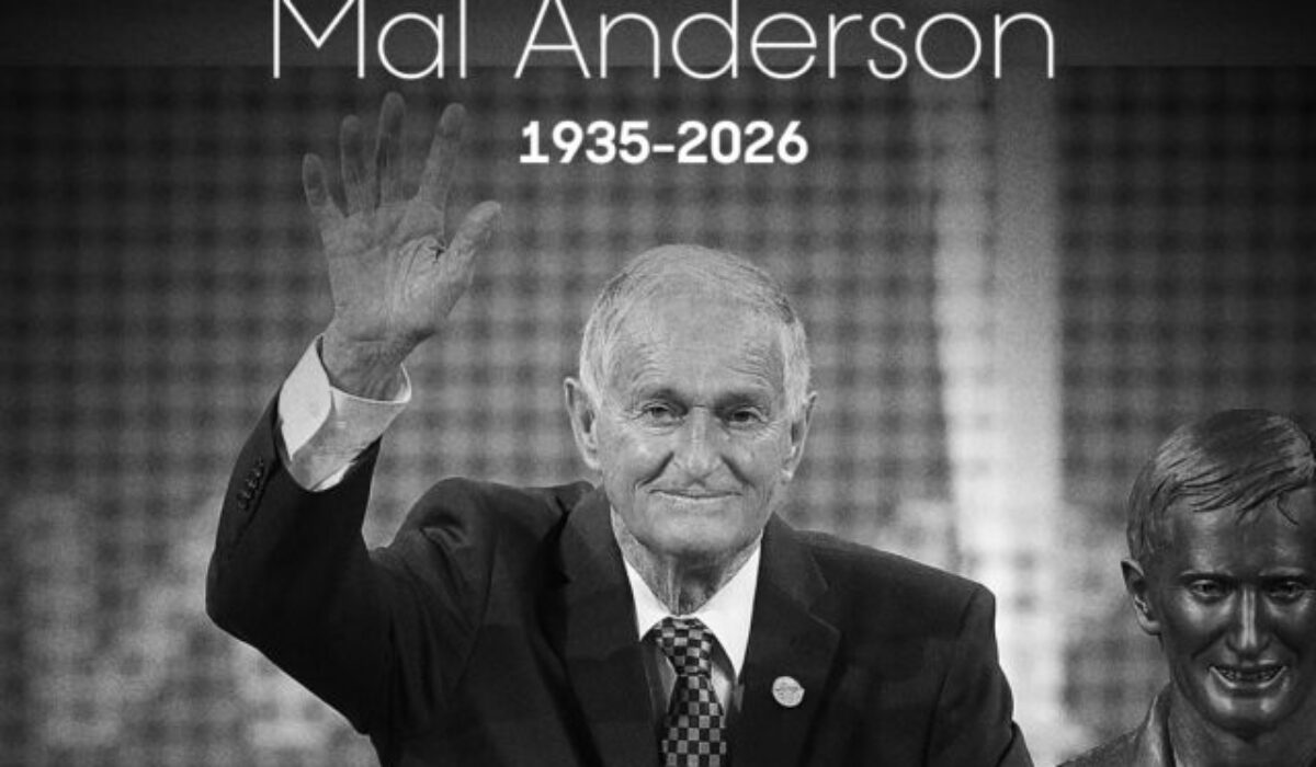 Vo veku 91 rokov zomrel austrálsky velikán Mal Anderson
