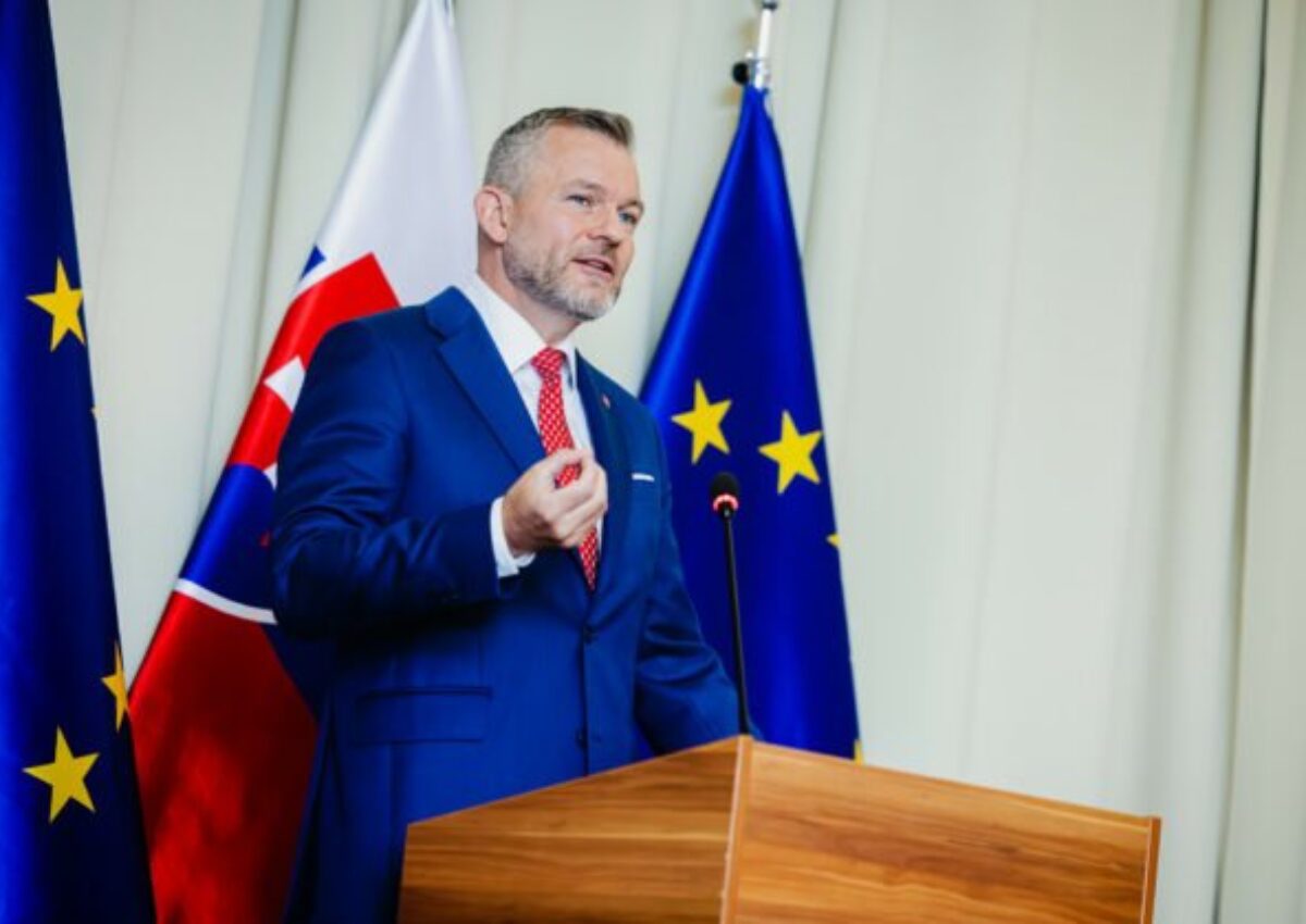 Pellegrini odcestuje do Azerbajdžanu, s prezidentom Alijevom bude rokovať o energetike aj Karabachu