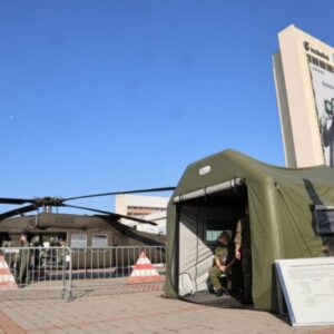 Najambicióznejší ročník veľtrhu IDEB štartuje, návštevníci si slovenskú F-16 môžu pozrieť pekne zblízka – VIDEO, FOTO