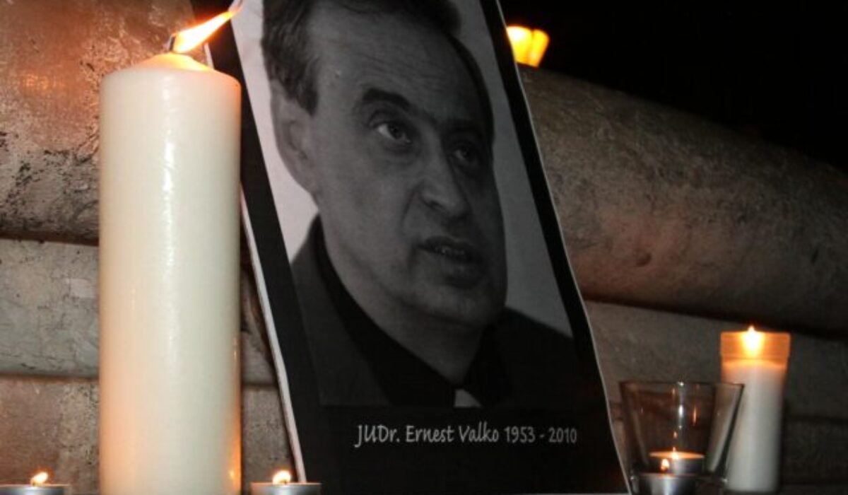 V kauze vraždy Ernesta Valka vypovedala jeho exmanželka, opísala momenty po náleze tela
