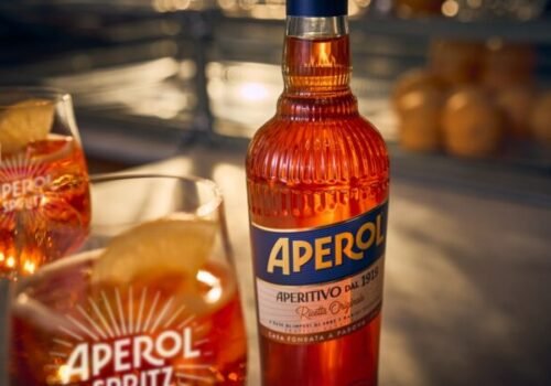 Ikona v novom šate: Aperol predstavuje redizajn svojej fľaše