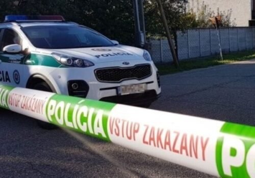 Streľba a bitka pri banke v Lučenci si vyžiadala zranenú osobu, polícia začala pre incident trestné stíhanie