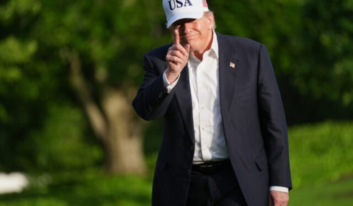 Trump pohrozil Iránu zničením, ak nepristúpi na mierovú dohodu
