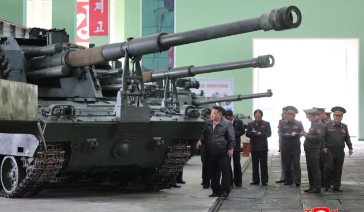 Kim Čong-un chce z hraníc s Južnou Kóreou urobiť „nedobytnú pevnosť“