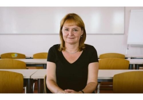 Ambis prepisuje históriu. Stáva sa najväčšou súkromnou univerzitou