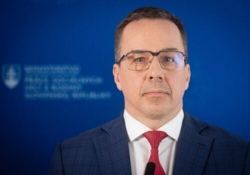 O projekt pre jednorodičov je záujem, Tomášovo ministerstvo sa chystá navýšiť objem peňazí na motivačný príspevok