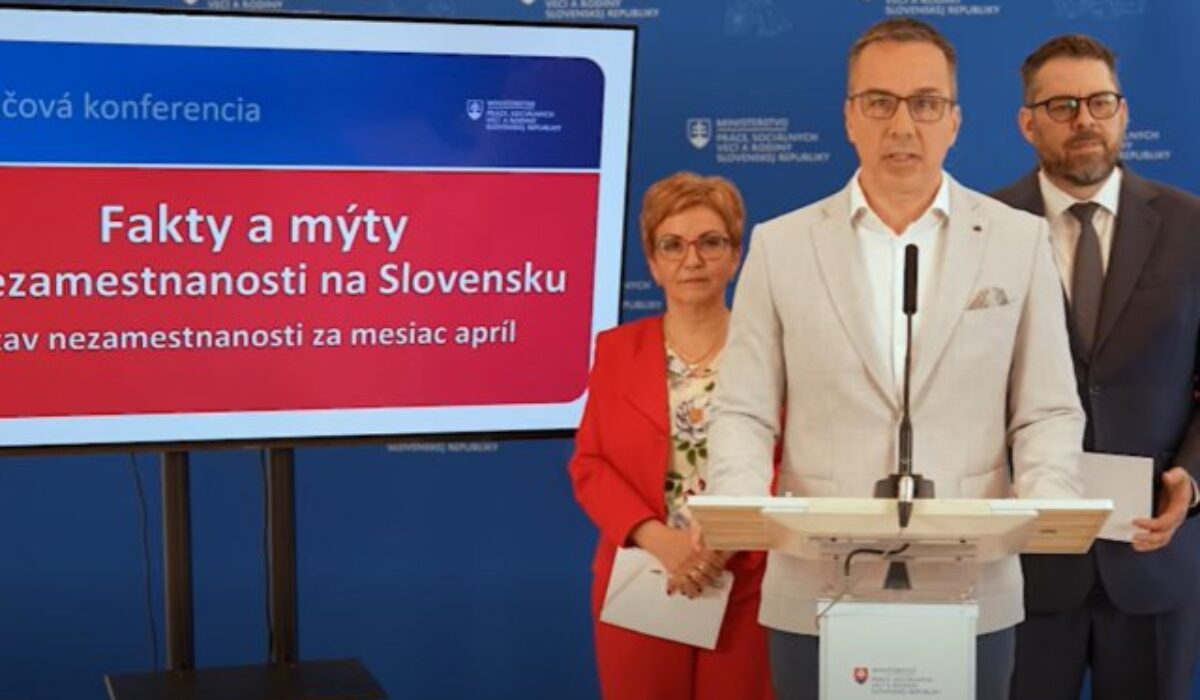 Nezamestnanosť v apríli klesla pod štyri percentá, voľný je historický počet pracovných miest