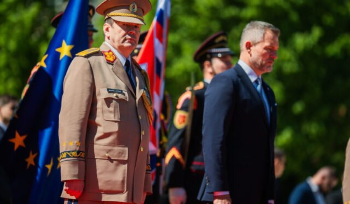 Ozbrojené sily budú mať nových generálov, medzi povýšenými je aj generálporučík Lorinc
