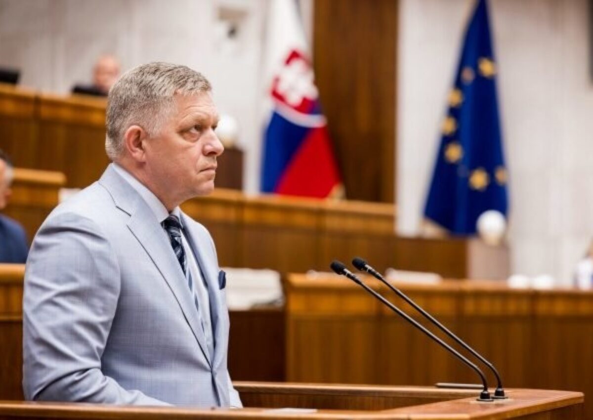 Fico hrozí odvolávaním Dubéciho, stíhanie Gašpara v kauze Očistec označil za zmanipulované a nezákonné