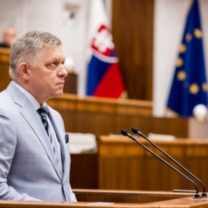 Fico hrozí odvolávaním Dubéciho, stíhanie Gašpara v kauze Očistec označil za zmanipulované a nezákonné