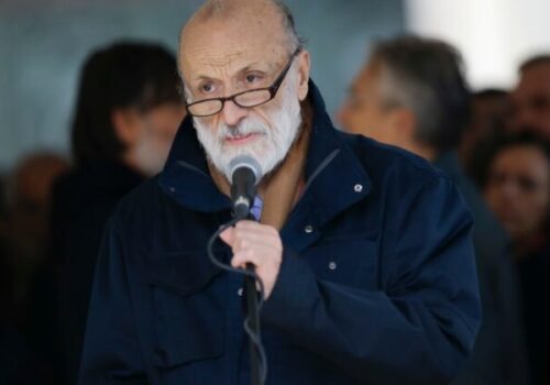 Zomrel taliansky novinár a zakladateľ hnutia Slow Food Carlo Petrini, mal 76 rokov