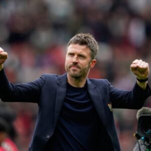 Carrick po úspešnej druhej polovici sezóny povedie Manchester United aj v tej ďalšej