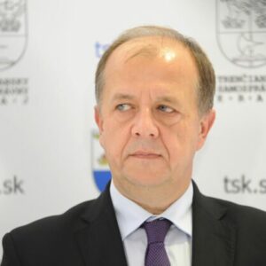 Dlhová brzda a samosprávy. Rybníček kritizuje Fica za spontánne výroky o rozpočtovej zodpovednosti