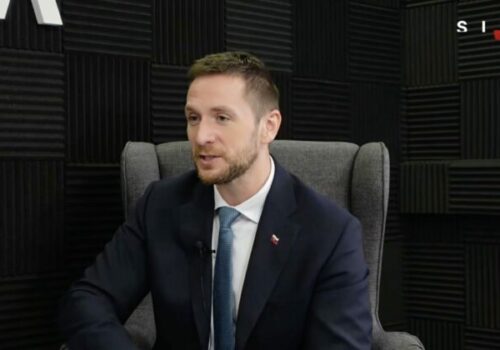 Uhrík: Jediné riešenie vojny je rozdelenie Ukrajiny, či sa to niekomu páči alebo nie. Iná alternatíva neexistuje – VIDEO