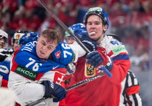 Top foto dňa (23. máj 2026): MS v hokeji, výstava Smetiar, rusko-­ukrajinská vojna a  požiar na Filipínach