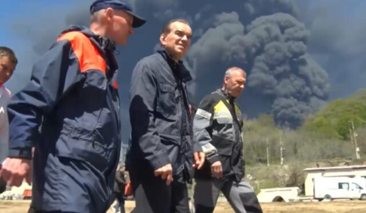 40448_russia_ukraine_74913-640x420.jpg Noc plná explózií v Rusku aj na Kryme. Terčom boli rafinérie, vojenské závody aj Sevastopoľ – VIDEO, FOTO