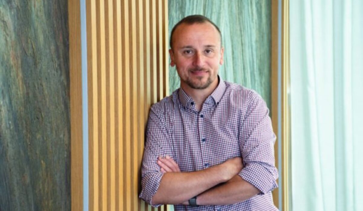 Kedy má zlato tendenciu rásť a kedy jeho cena klesá? Vysvetľuje expert na drahé kovy