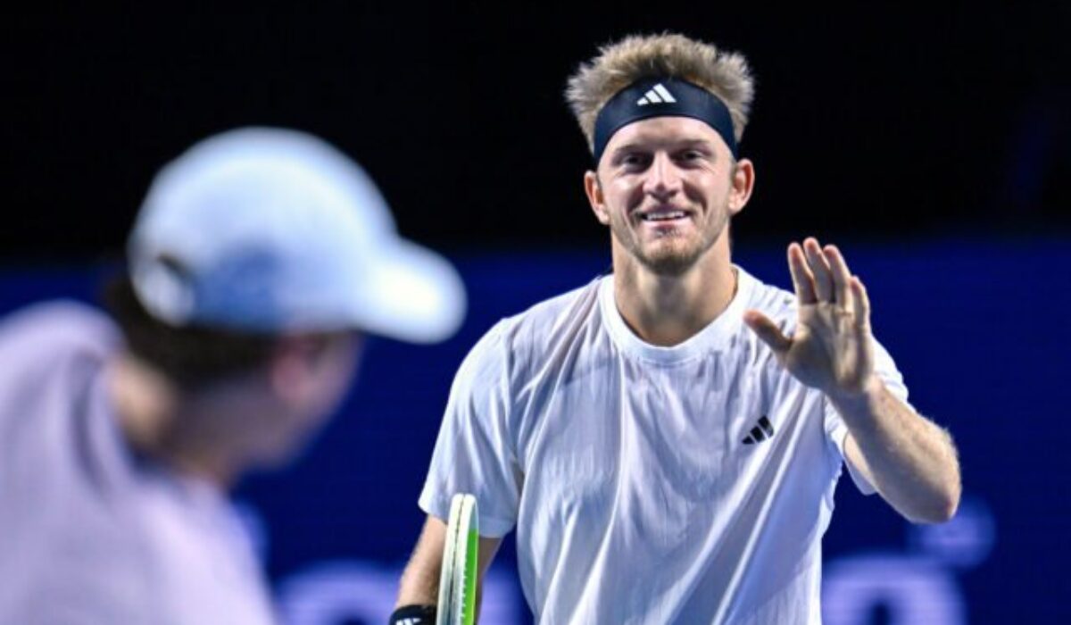 Šok počas Roland Garros: Tréner poslal svojmu zverencovi správu, že končí a zablokoval si jeho číslo. Neurobil to prvýkrát – VIDEO