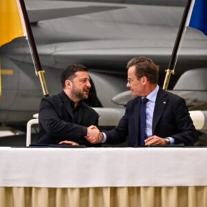Švédsko daruje Ukrajine 16 starších gripenov, Kyjev kúpi ďalších 20 stíhačiek novšej generácie