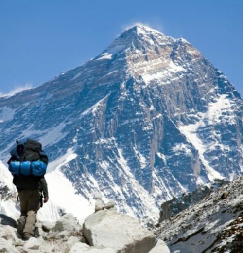 Američan prekonal rýchlostný rekord výstupu na Mount Everest