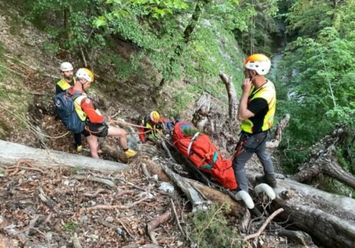 Pátranie po poľskej turistke v Slovenskom raji sa skončilo tragicky, jej telo našli pod vodopádom