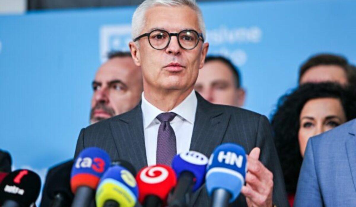 40892_ivan-korcok-scaled-640x420.jpg Korčok bol účastníkom dopravnej nehody v Pezinku. Vodička druhého auta má zranenú ruku, informoval politik na sociálnej sieti