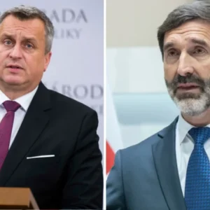 SNS varuje pred urýchleným vstupom Ukrajiny do EÚ