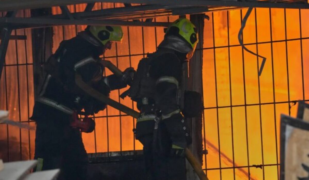 Ruské drony a rakety zabili na Ukrajine najmenej deväť ľudí, Kyjev sa otriasal výbuchmi – FOTO
