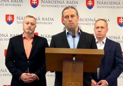 Otec štyroch detí zostal v šoku po vyúčtovaní: Štátu má vrátiť vyše 5-tisíc eur, ktoré predtým dostal na daňovom bonuse na deti – VIDEO