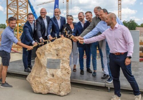 Top foto dňa (2. jún 2026): Prijatia u prezidenta SR, výstavba projektu PARQ Zátišie a obchod v Havane