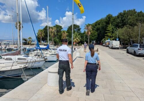 Slovenskí policajti budú občanom SR v Chorvátsku pomáhať aj počas tohtoročnej letnej sezóny