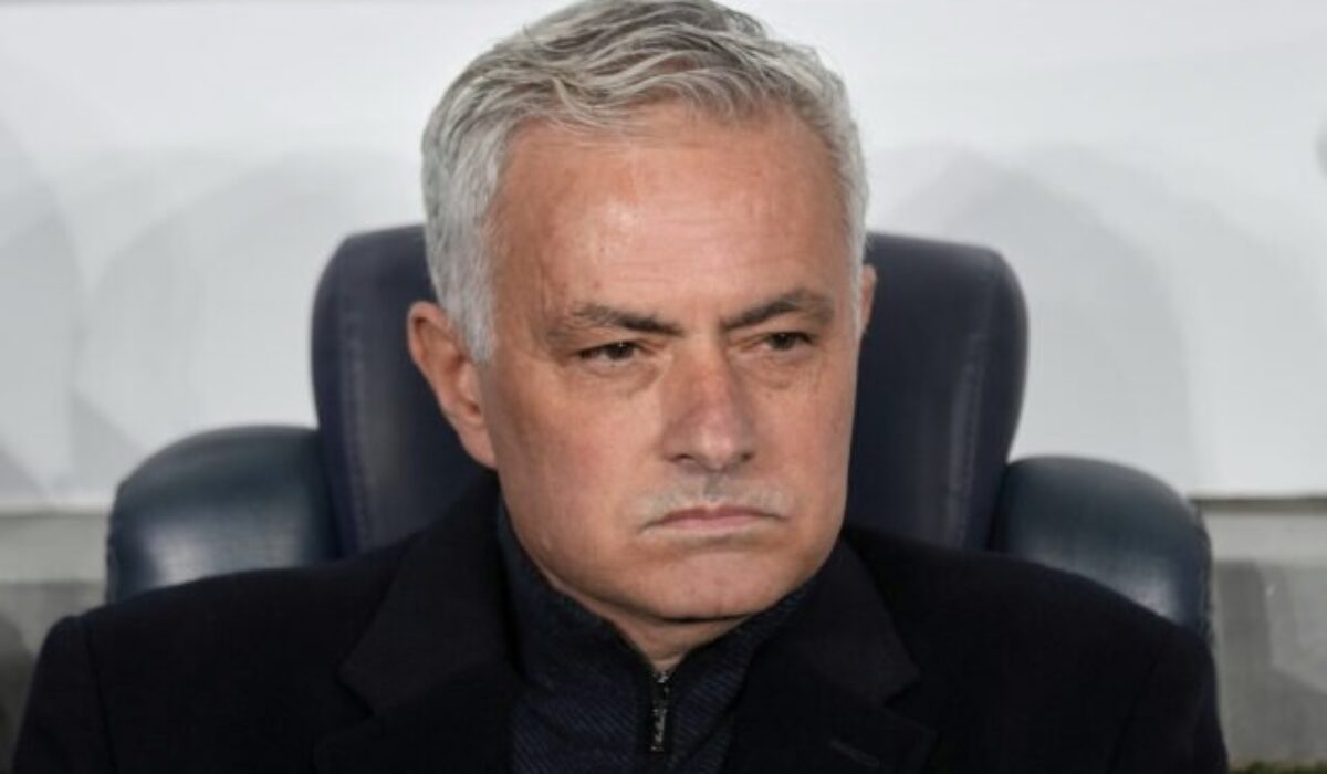 Mourinho bude stáť Real Madrid 15 miliónov eur, znie odkaz z Benficy