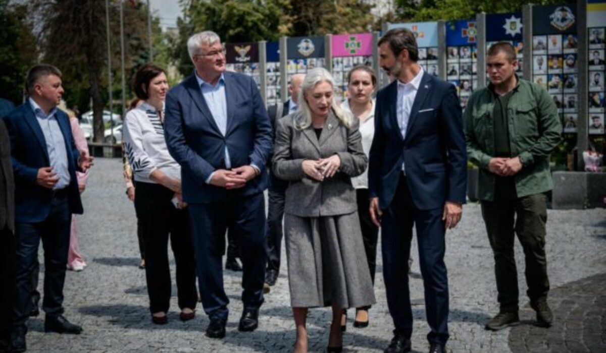 Šéf slovenskej diplomacie Blanár zavítal na Ukrajinu, stretol sa so Sybihom – FOTO